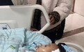 1岁8个月男童春节探亲鼠药中毒,爸爸:他还没好好看看这个世界