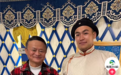 马云现身新疆巴音布鲁克 身着红色格子衫出镜 两鬓已现微微白发