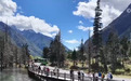 “一站式”体验吃喝玩乐购休闲乐趣 百姓乐享山水、赏景观演假日文旅活力四射