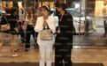 谢贤去世后前妻狄波拉携女儿现身,双眼明显红肿
