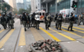 香港暴徒围殴追打警员致4人受伤 特区政府：无法无天