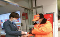  中国电信安国营业厅营业员与环卫工人的感人故事