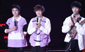 发条月亮乐队惊艳《好声音》舞台 实力加盟那英战队