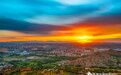 落日余晖映晚霞 一抹夕阳美如画
