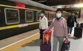 宁夏境内开行今年首趟“环西部火车游”港珠澳旅游专列