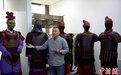 西安男子“复原”先秦至明清甲胄300余件