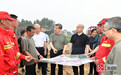 倪岳峰在保定市沧州市检查防汛抢险救灾工作
