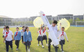 航天日 浙江一科学老师和小学生制造的“水火箭”发射成功
