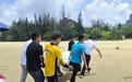 三亚湾2名游客溺水 他们紧急救援→