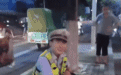 宜春交警王园,你救人的样子真帅