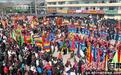 信使游街各式人物粉墨登场 甘肃一地玩转民俗不"遗"般