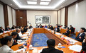 湖南代表团举行分组会议 审议代表法修正草案