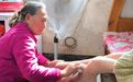 83歲母親的堅守：33年如一日照料癱瘓兒