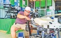 大學畢業后返鄉創業 高安“00后”小伙給農業無人機“看病”