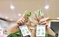 端午將至南昌市場新口味粽子受青睞 艾草裝飾與香囊熱銷