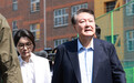 尹锡悦夫妇现身韩国大选投票站,面对记者提问一言不发