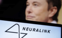 马斯克脑机公司Neuralink新研究曝光:用AI开发仿生眼