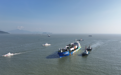 海事部门保障深圳西部港区成功完成首次船对船LNG船用燃料试点加注作业 护航绿色航运新突破