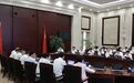 市委理论学习中心组举行专题学习会 汤飞帆主持会议并讲话