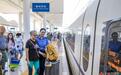 10月6日晚起迎返程高峰 南鐵加開列車222列