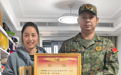 荣誉送上门 尊崇暖人心 ——固兴社区为现役军人家庭送喜报
