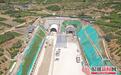 董梁高速公路临沂段大洼村隧道全面贯通