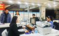 “办完最后一笔业务才下班”,延时服务让办事不再难!