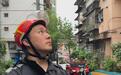 每次经过总要望一眼窗户 外卖小哥与独居老人的“窗帘之约”