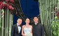 张学友穿西装参加干儿子婚礼,满脸笑容帅气潇洒