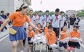 萌娃组团进校为中考学子送祝福 所到之处听取“哇”声一片