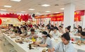 榫卯承匠心 木作筑心安——西乡街道径贝社区开展榫卯小板凳非遗疗愈活动