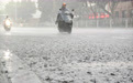 武汉街头开启“泼水模式”