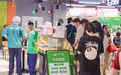 去超市吃饭火了!北京好世界超市内七鲜小厨专供菜大排长龙