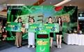 2.21秒刷新500ml吹瓶速饮历史纪录!群雄竞速冲击15届传奇酒王,酒王争霸青岛第三场预热赛燃爆吾悦广场