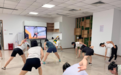 盘活社区便民健身房!乐群社区开设晚间轻运动减压课堂