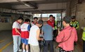 主题党日扎根 “家门口”!臣田社区警社携手开展交通安全宣传