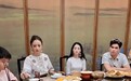 佟丽娅携爱子外出聚餐 亲子互动温馨 同行女子神态引发网络热议