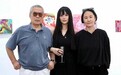 窦唯女儿窦佳嫄办画展,姜昆亲自题字!姥爷高飞、母亲高原助阵