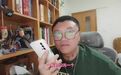 为了测试客服是不是AI,小哥连出难题,结果AI秒答心算还自曝“没有眉