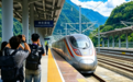 发现最美铁路:高铁环线织荆楚 要素奔流启新篇