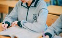 把办学理念“穿”在身上:让校服成为流动的文化名片