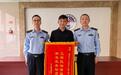 不堵了、生意更火了:海曙综合执法一面锦旗里的“疏”与“暖”
