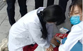 女子晕倒心脏骤停,港区3名医生紧急施救抢回一命