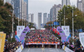 与光同行!1.5万人奔赴日照马拉松“十年之约”!