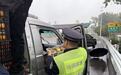 河北高速集团青银分公司栾城收费站:高速雨中伸援手 暖心服务暖人心