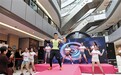 “最美女大学生”现身观音桥
