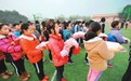 “温暖中转站”收到450套新校服