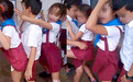古巴一小学学生跳挑逗性舞蹈 视频曝光引网友痛骂(视频)