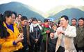云南怒江:民族山寨引来“致富花”