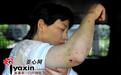 乌鲁木齐米东区1路车司机打伤女乘客 警方介入调查